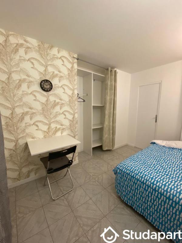 Chambre - 10 m² - 1 pièce