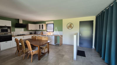 Maison - 114 m² - 5 pièces