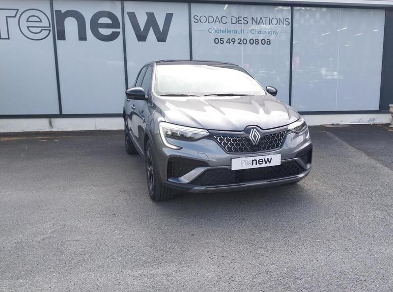 Renault Arkana E-Tech 145 - 23 Techno