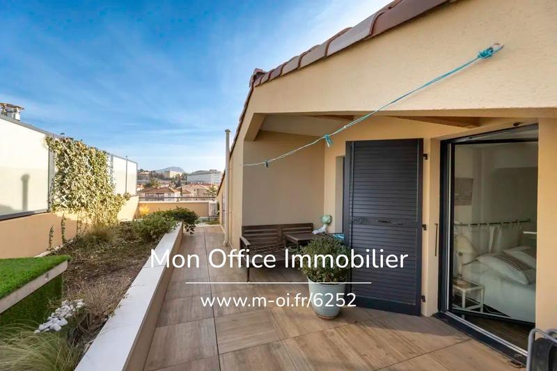 Duplex - 105 m² - 5 pièces