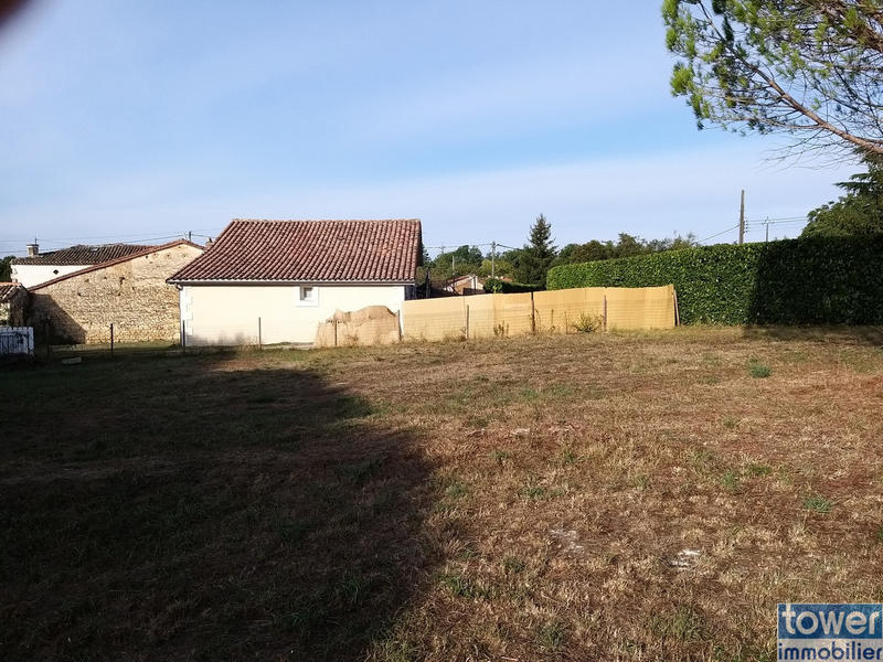 Terrain - 827 m²