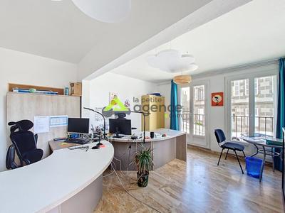 Local commercial - 240 m²