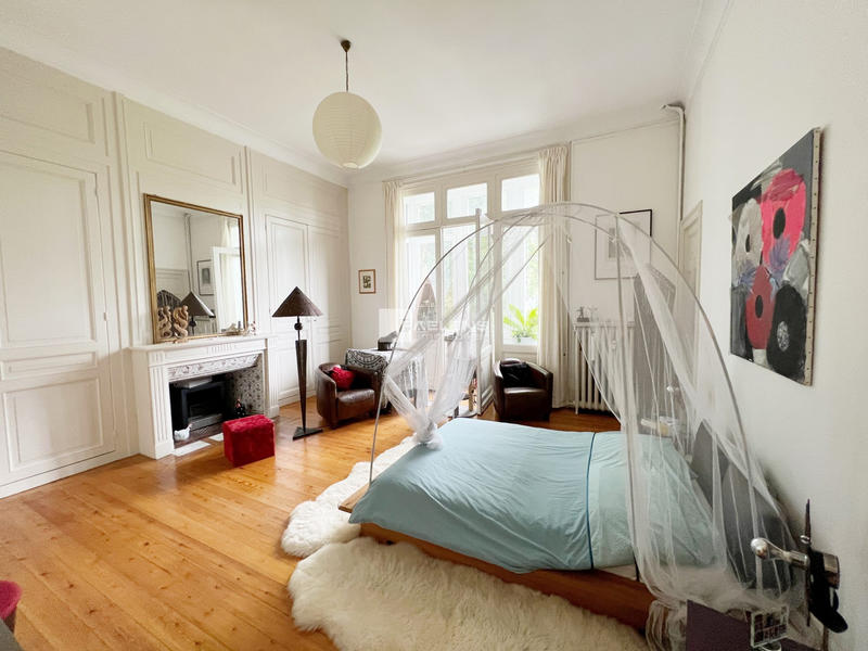 Appartement - 137 m² - 4 pièces