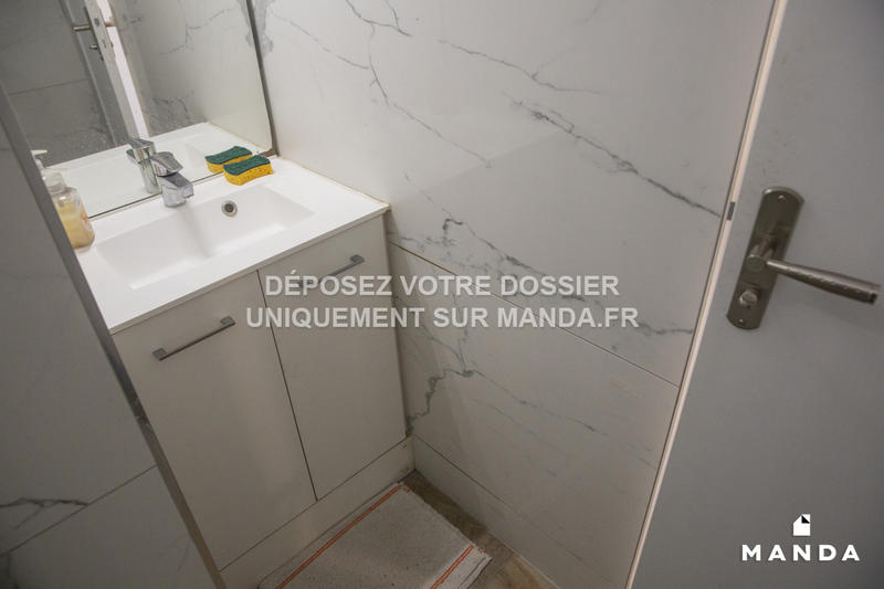 Chambre - 10 m² - 4 pièces