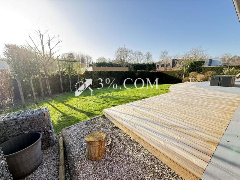 Maison - 180 m² - 8 pièces