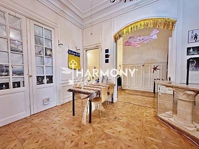 Appartement - 138 m² - 5 pièces