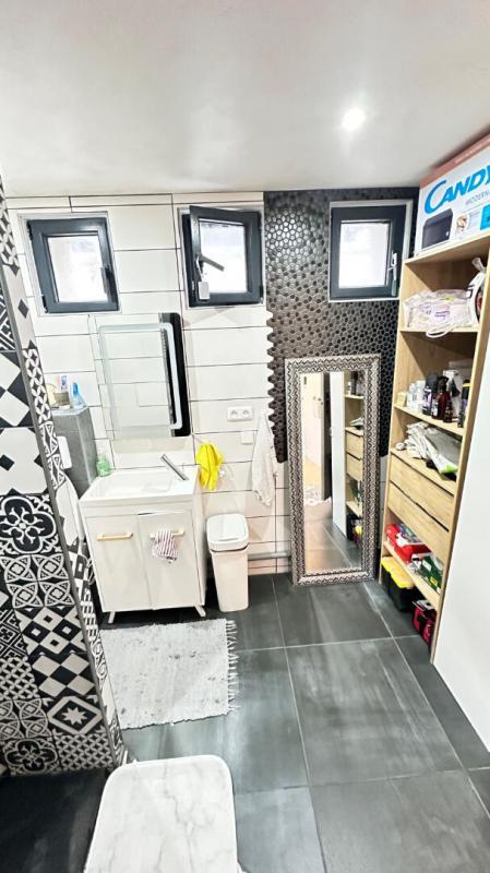 Maison - 190 m² - 10 pièces