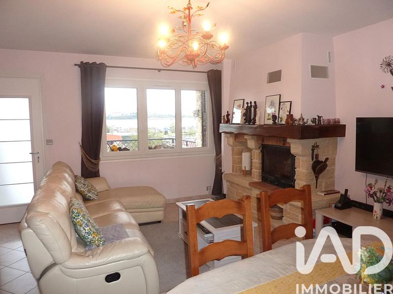 Maison - 90 m² - 5 pièces