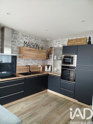 Maison - 96 m² - 5 pièces
