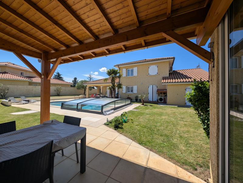 Maison - 168 m² - 7 pièces