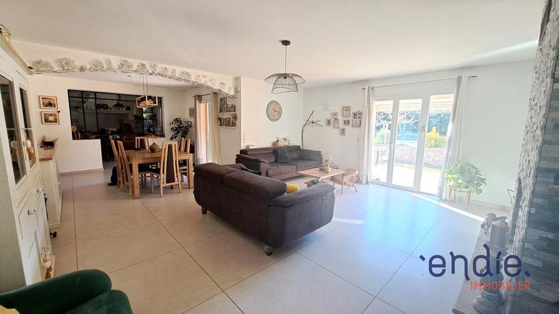 Maison - 163 m² - 5 pièces