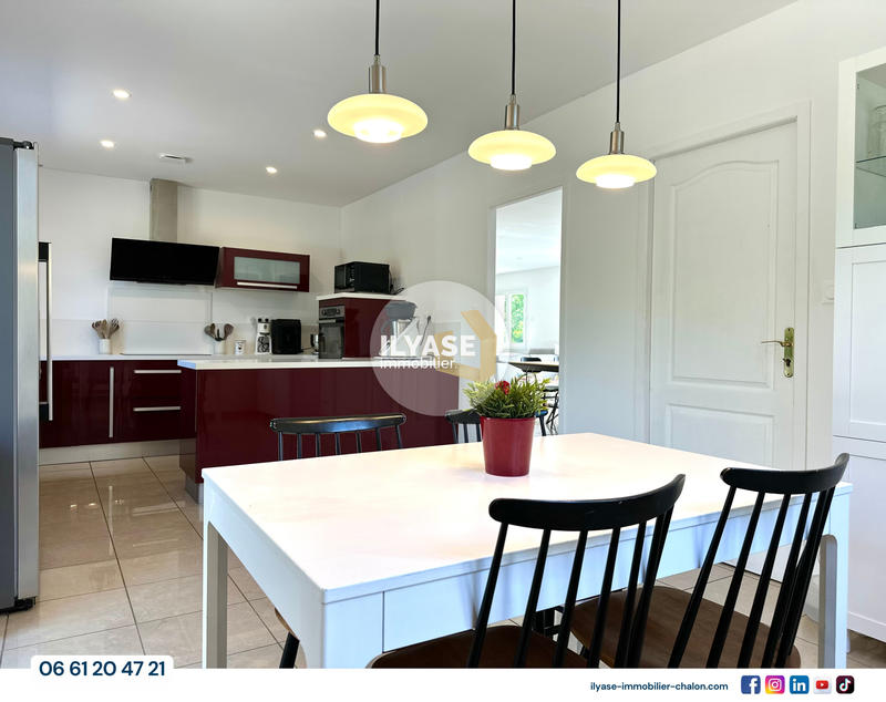 Maison - 117 m² - 5 pièces