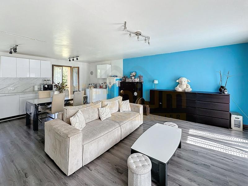 Maison - 87 m² - 5 pièces