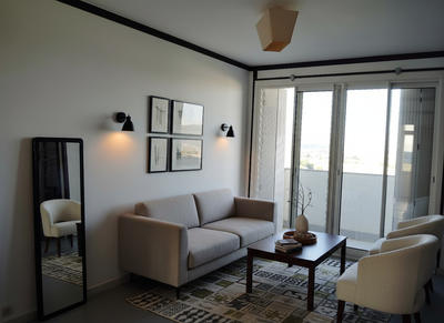 Appartement - 85 m² - 5 pièces