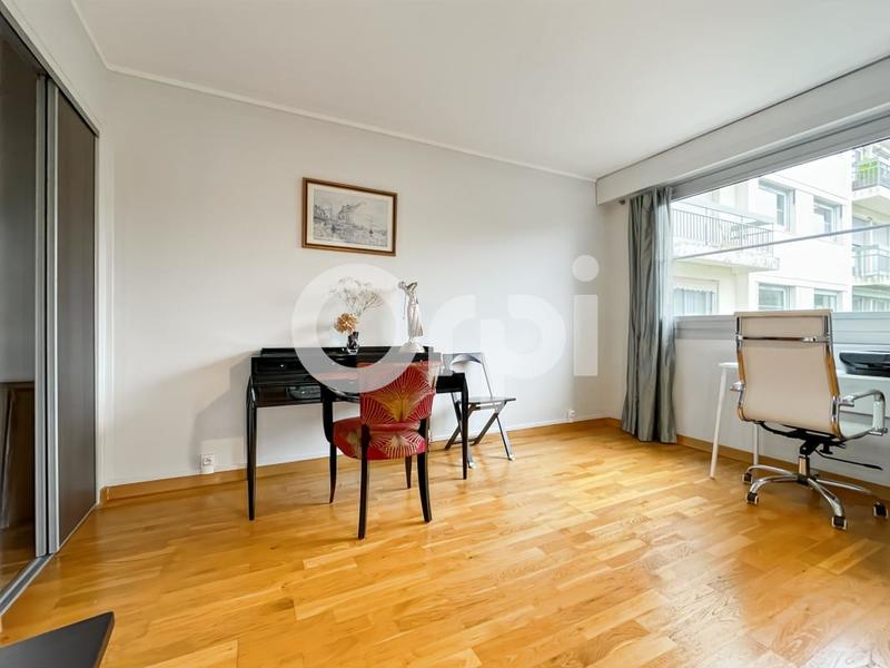 Appartement - 99 m² - 4 pièces