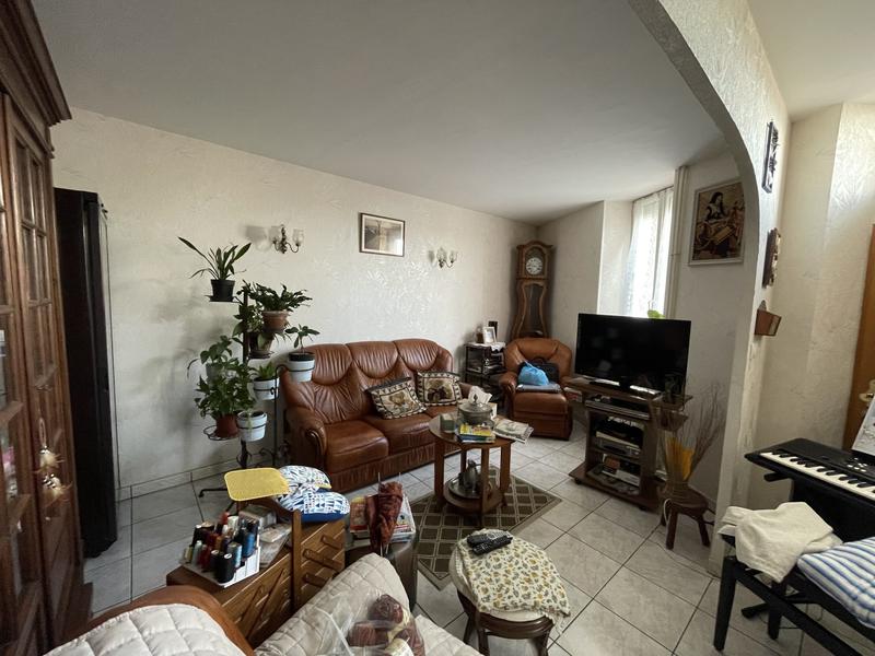 Maison traditionnelle - 116 m² - 7 pièces