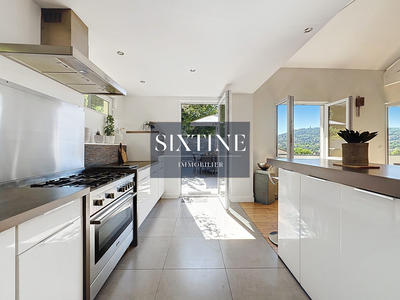 Maison - 130 m² - 5 pièces