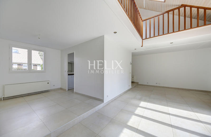 Maison - 152 m² - 6 pièces