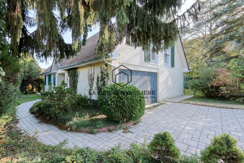 Maison - 177 m² - 7 pièces