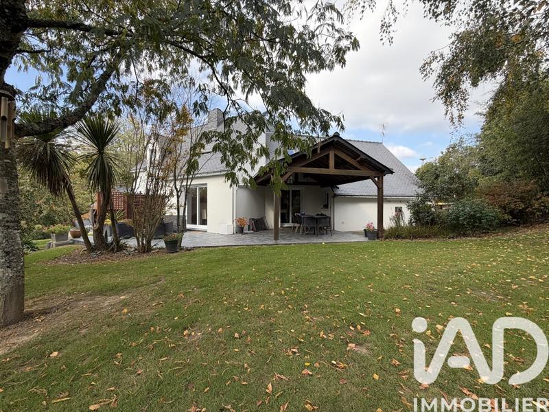 Maison - 137 m² - 6 pièces