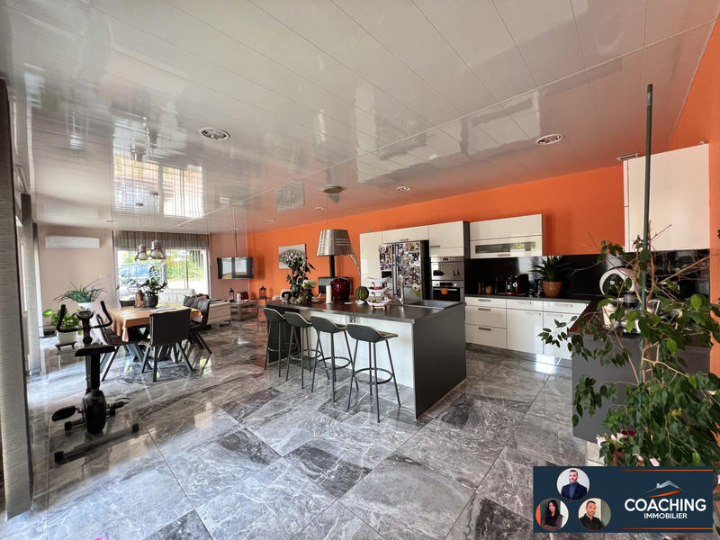 Villa - 150 m² - 6 pièces