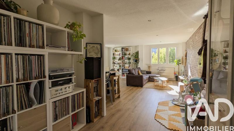 Appartement - 93 m² - 4 pièces