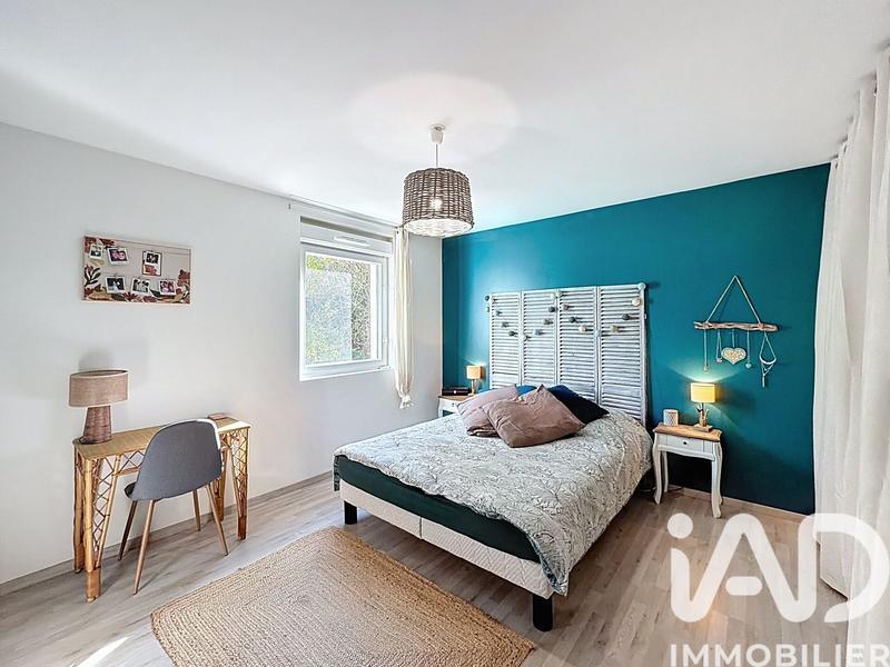 Maison - 95 m² - 5 pièces