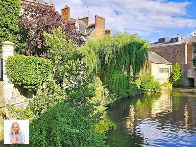 Appartement - 166 m² - 5 pièces