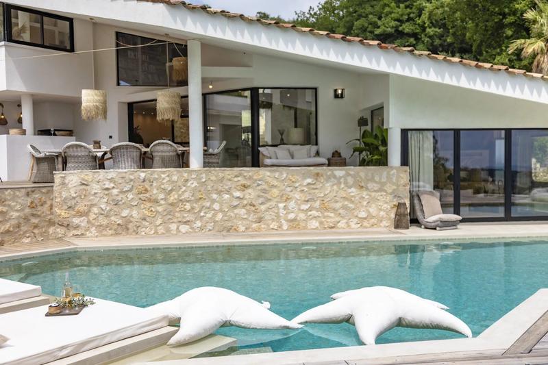 Villa - 260 m² - 6 pièces