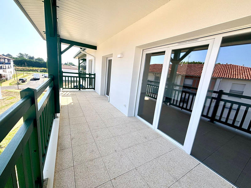 Appartement - 85 m² - 3 pièces