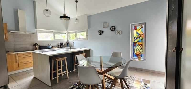 Villa - 199 m² - 7 pièces