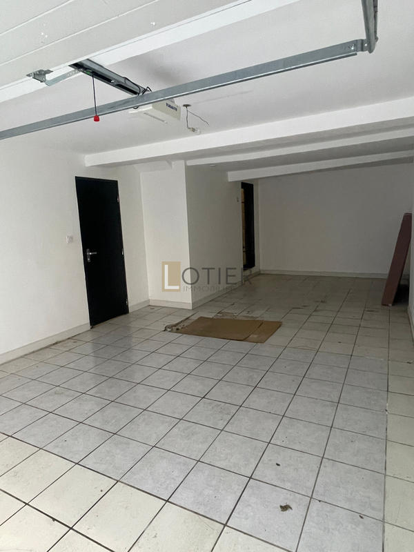 Parking / Garage - 34 m²