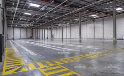 Entrepôt - 16 847 m²