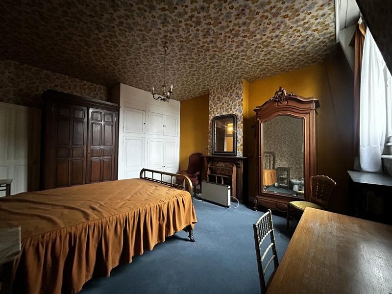 Maison bourgeoise - 230 m² - 10 pièces