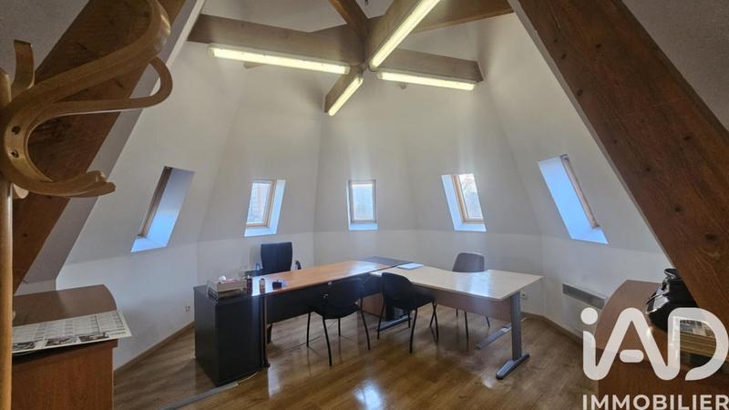 Maison - 790 m² - 21 pièces