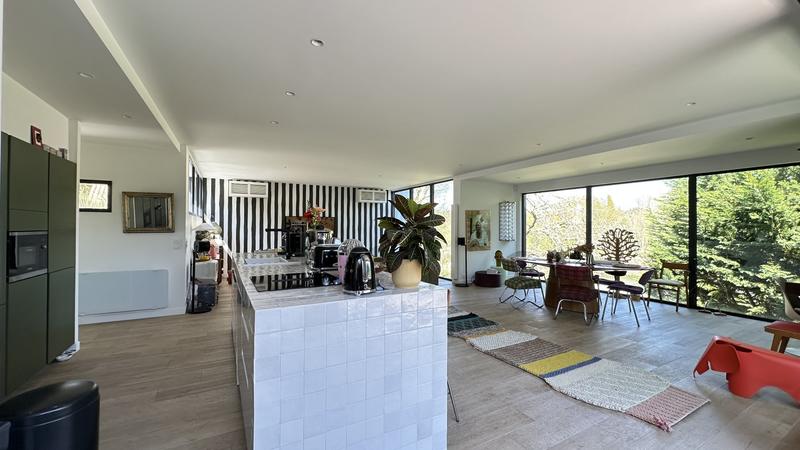 Maison d'architecte - 170 m² - 5 pièces