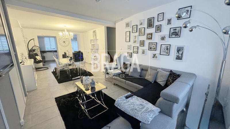 Maison - 84 m² - 4 pièces