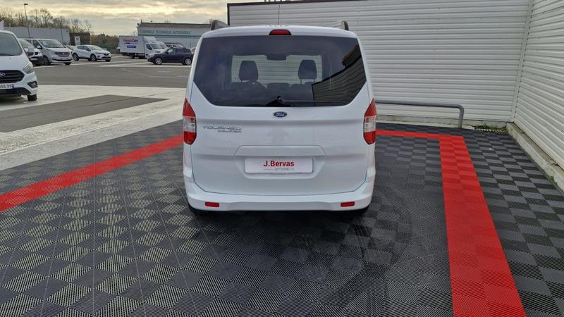 Ford Tourneo Courier 1.0 E 100 Bv6 Titanium