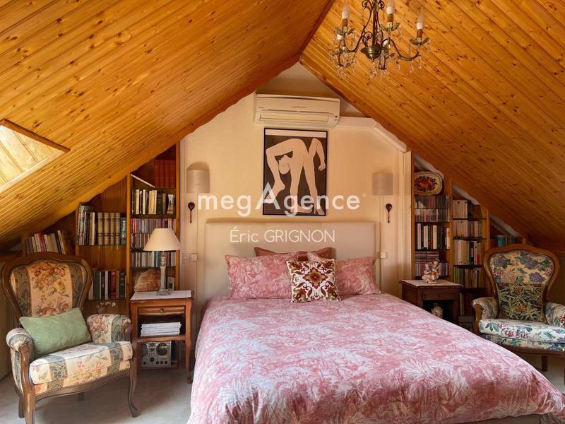 Maison - 159 m² - 7 pièces