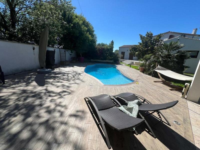 Maison - 187 m² - 6 pièces