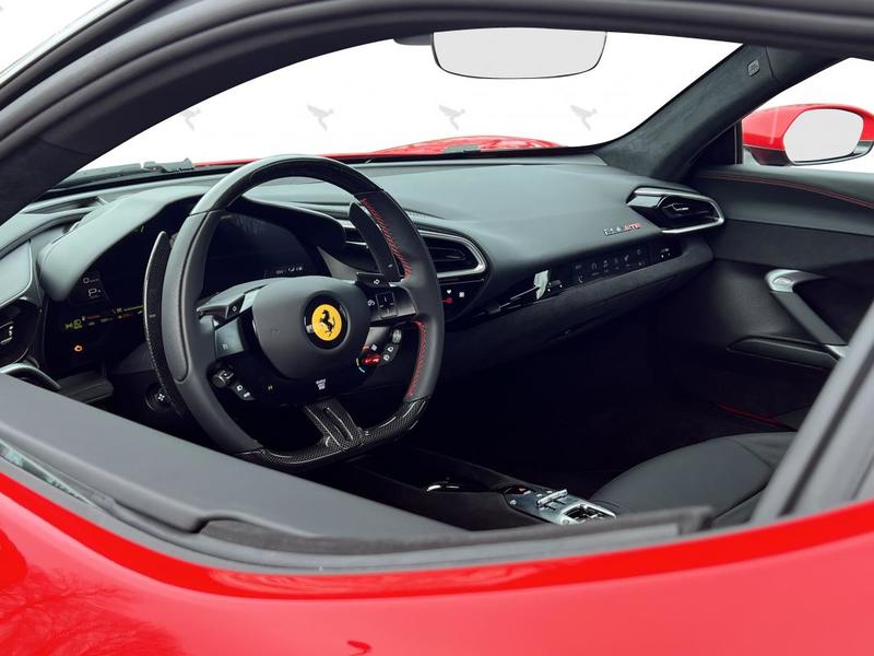 Ferrari 296 Gtb 3,0 830ch