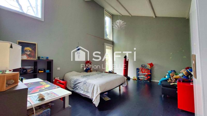 Maison - 320 m² - 6 pièces