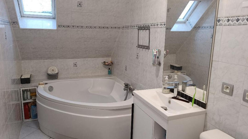 Maison - 82 m² - 4 pièces