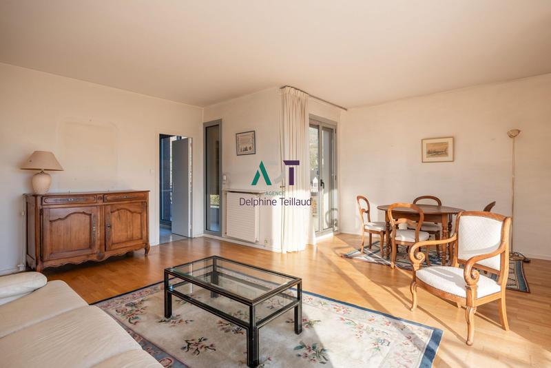 Appartement - 93 m² - 3 pièces