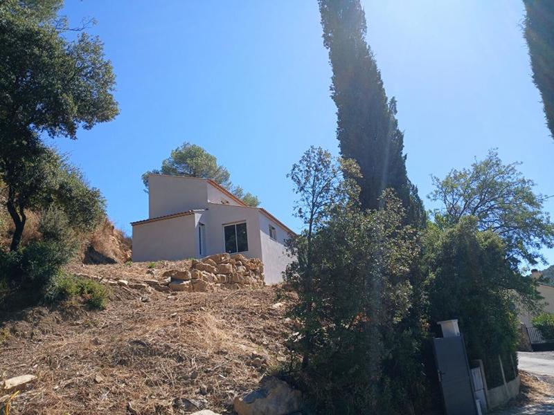 Maison - 230 m² - 8 pièces