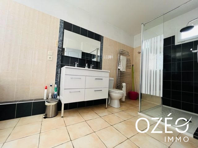 Villa - 130 m² - 5 pièces