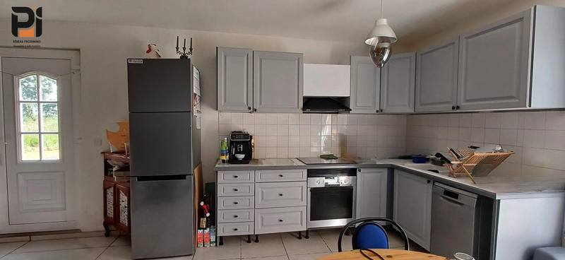 Maison - 220 m² - 9 pièces