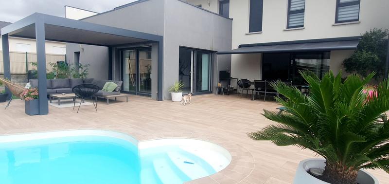 Maison contemporaine - 190 m² - 6 pièces