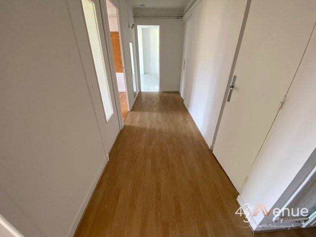 Appartement - 67 m² - 3 pièces