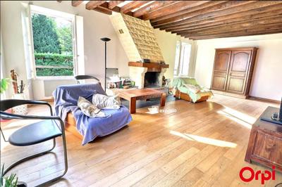 Maison - 210 m² - 9 pièces